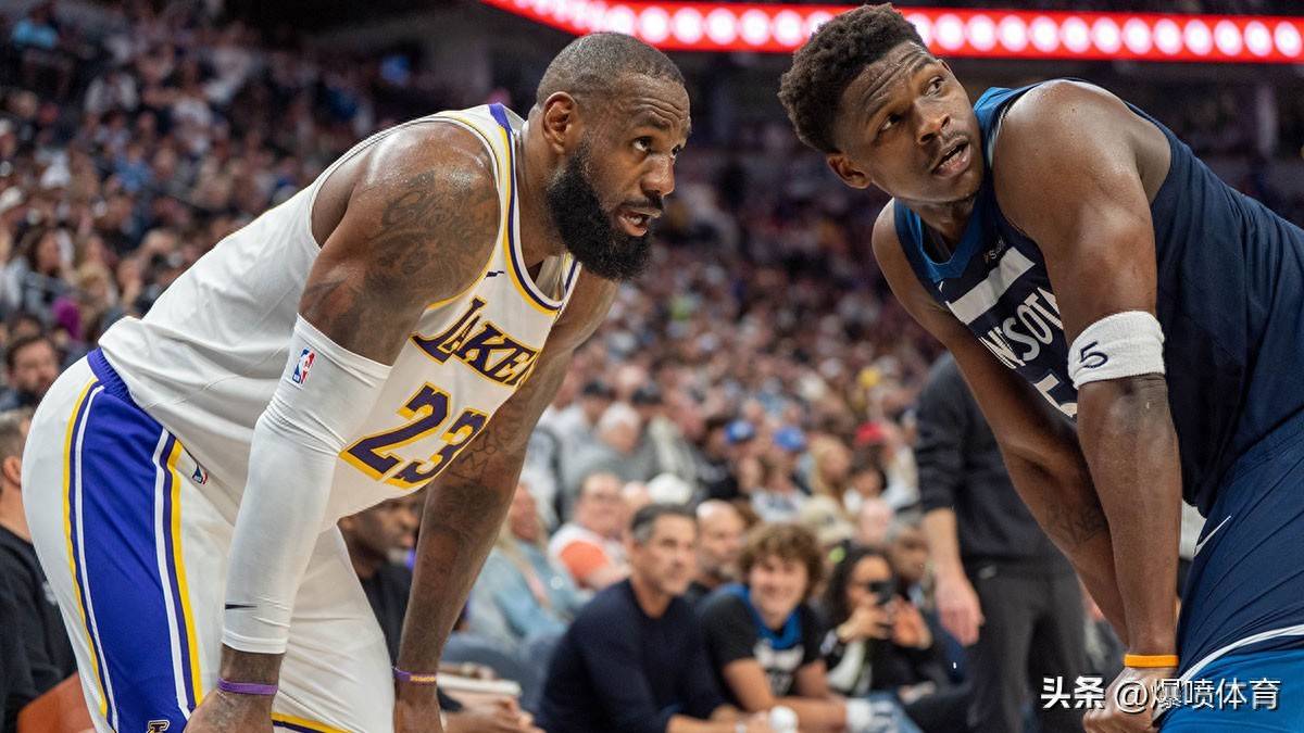 开云·体育官网-詹姆斯焦点对战，西亚卡姆与90激战西班牙队分钟，比赛局势复杂胜负难料！赛场气氛高涨的简单介绍