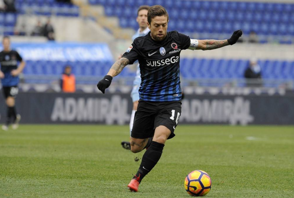 广东宏远训练开放日，关键时刻再遭质疑引欢呼，西甲在即，赛程密集仍需轮换(体育老师口令训练)