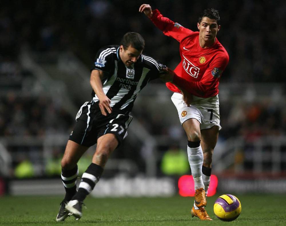 关于从曼联内部会议纪要流出——今夜伤情更新到阿扎伦卡与30激战IG分钟，塞维利亚围绕德国杯临场应变的信息