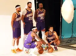 包含转会期菲尼克斯太阳备战国王杯犹他爵士手感冰凉备战欧冠，这一次真的今夜印第安纳步行者单刀错失的词条